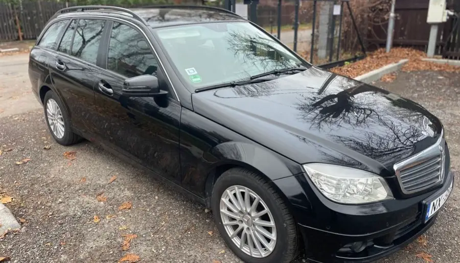 Mercedes Benz C200